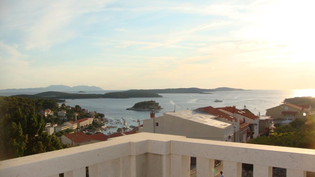 Apartments Topo Hvar Town Buitenkant foto